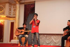 Chàng sinh viên năng động.